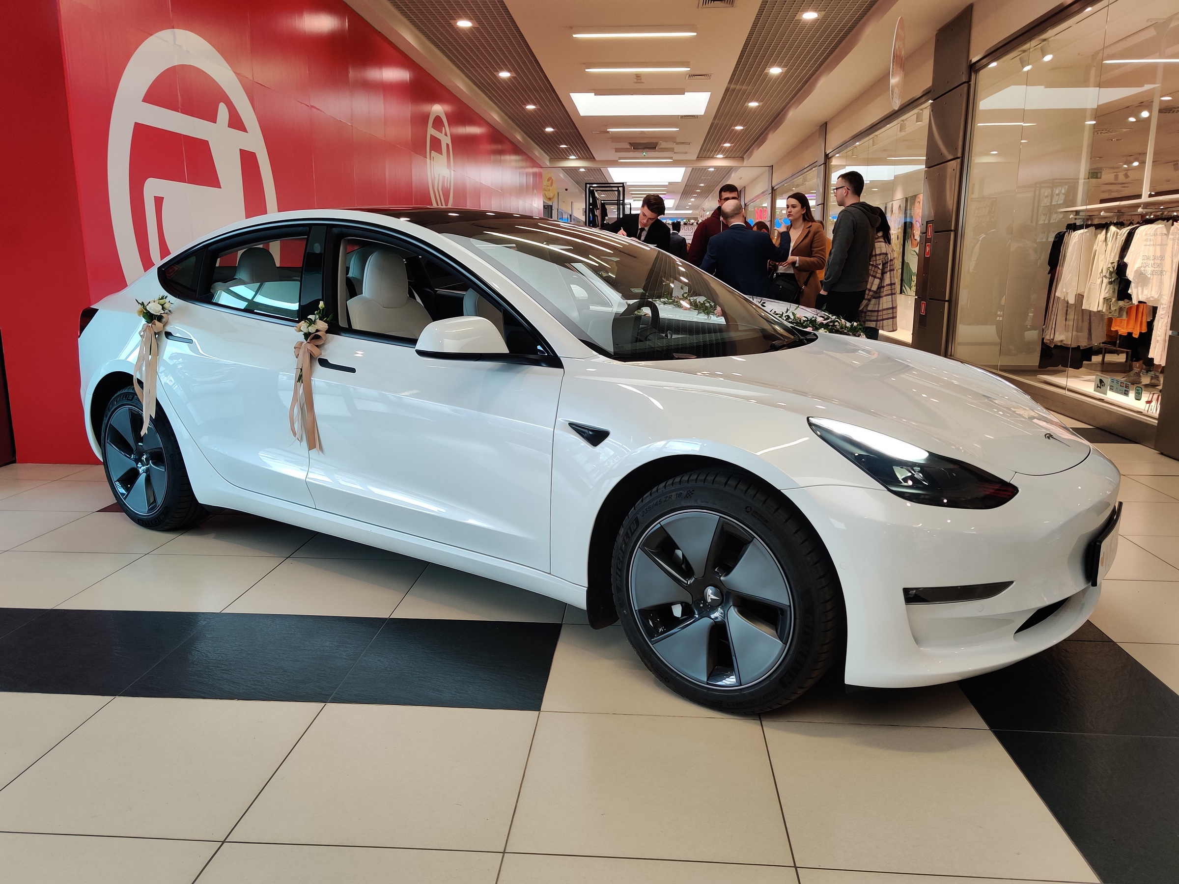 Tesla Model 3 Long Range